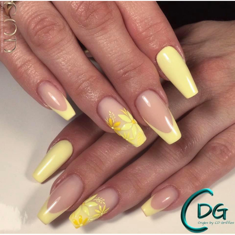 French faite avec le Gel couleur Banana Palm