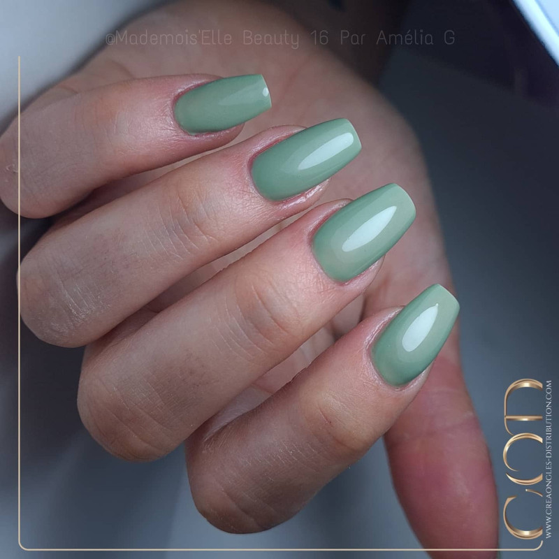Square fait avec le Gel couleur Vertigo