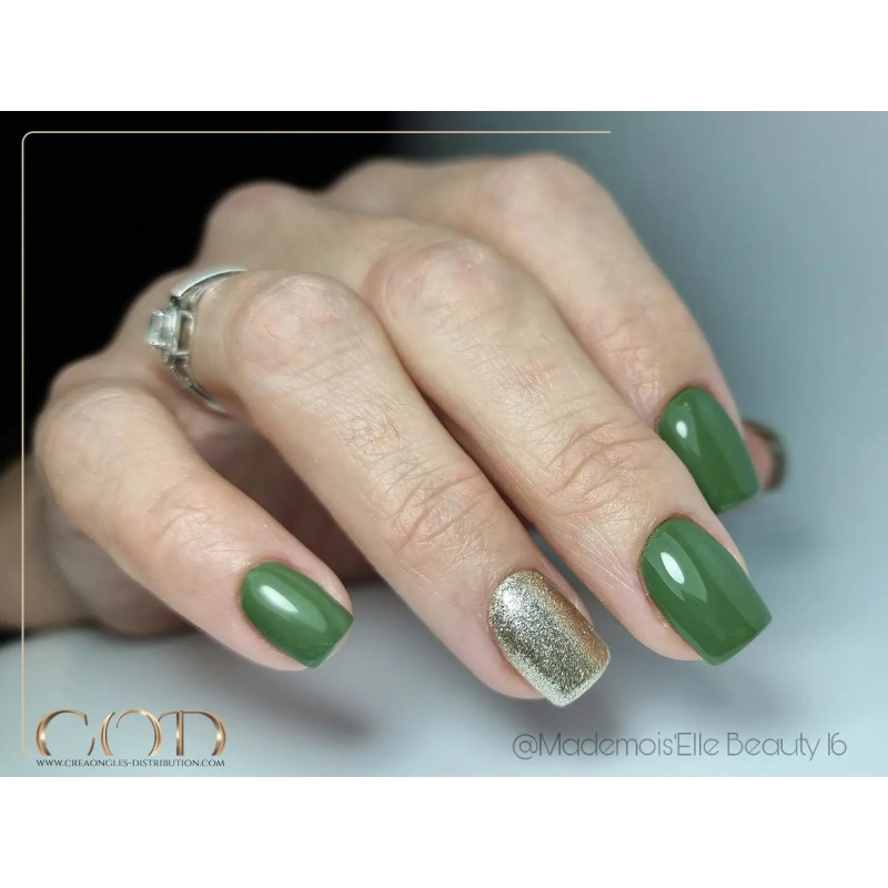 Square fait avec le Gel couleur Shimmer