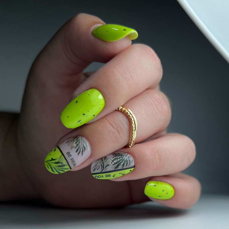 Oval fait avec le My Color DJ Party