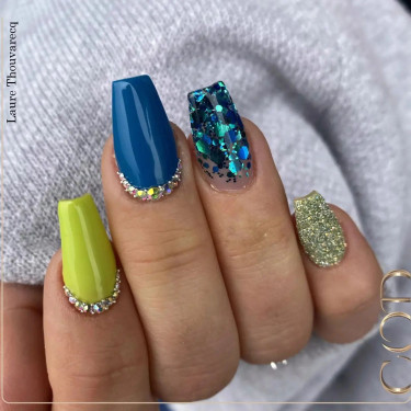 Ballerina fait avec le Glitter Magic Dust Pastel Green