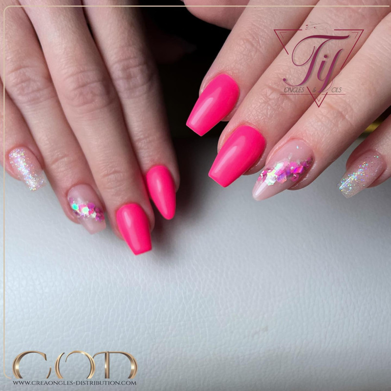 Square fait avec le Gel couleur Paradise