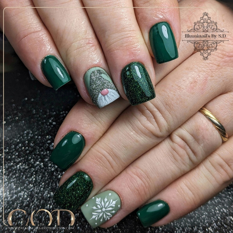Square fait avec le Glitter Magic Dust Kaki