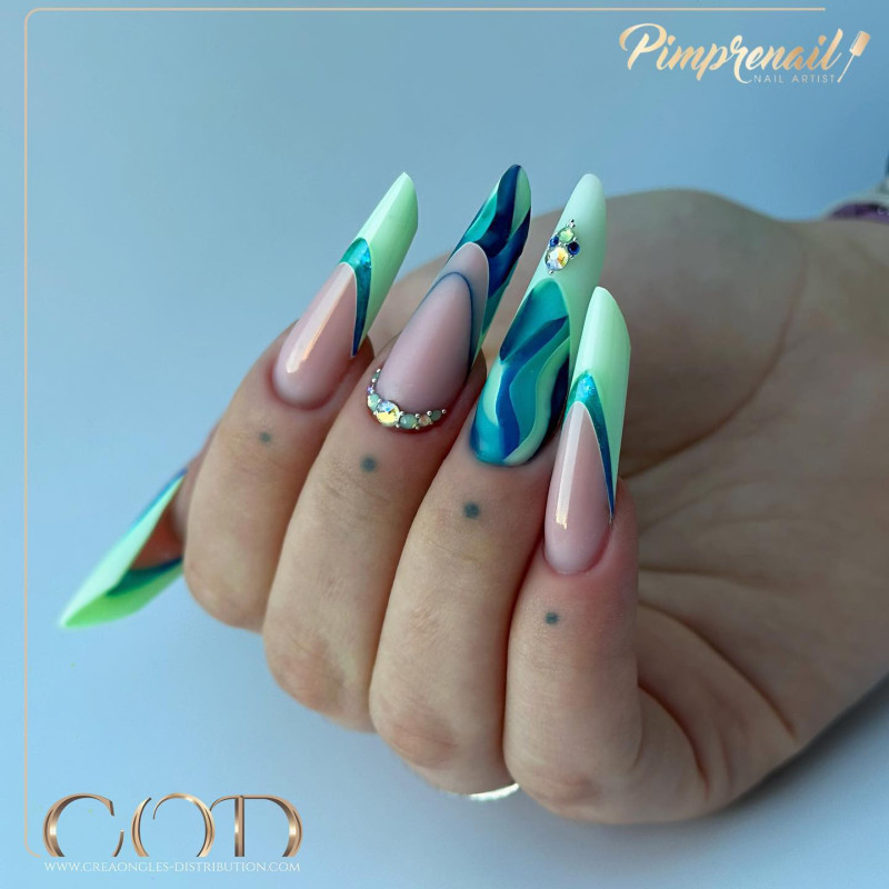 Nail art fait avec le My Color Toxic