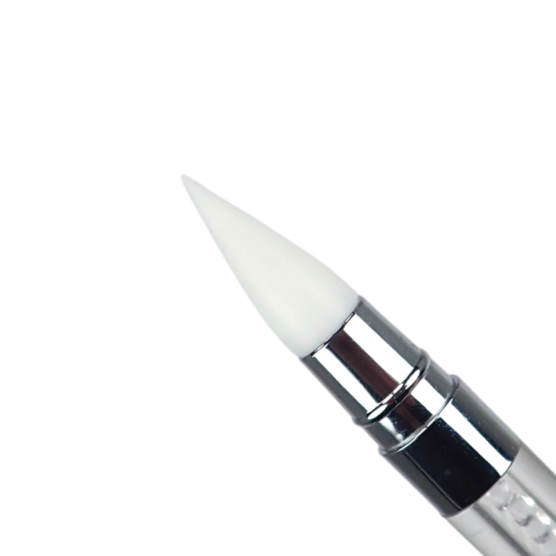 Gros plan sur la pointe du Brush Silicone 3D gel
