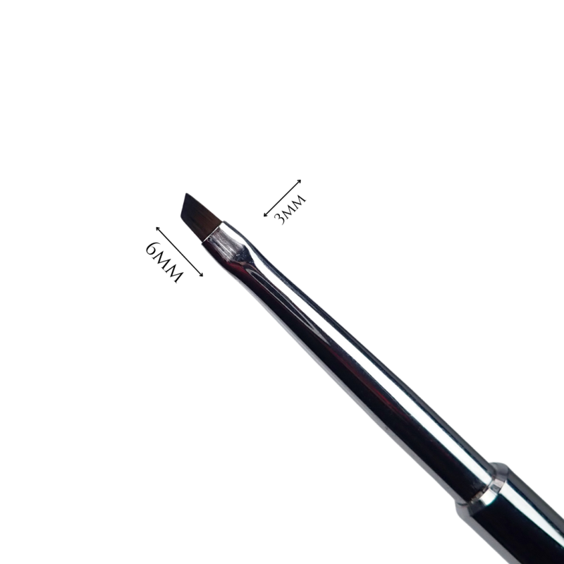 Gros plan sur la pointe de Brush Line One stroke 