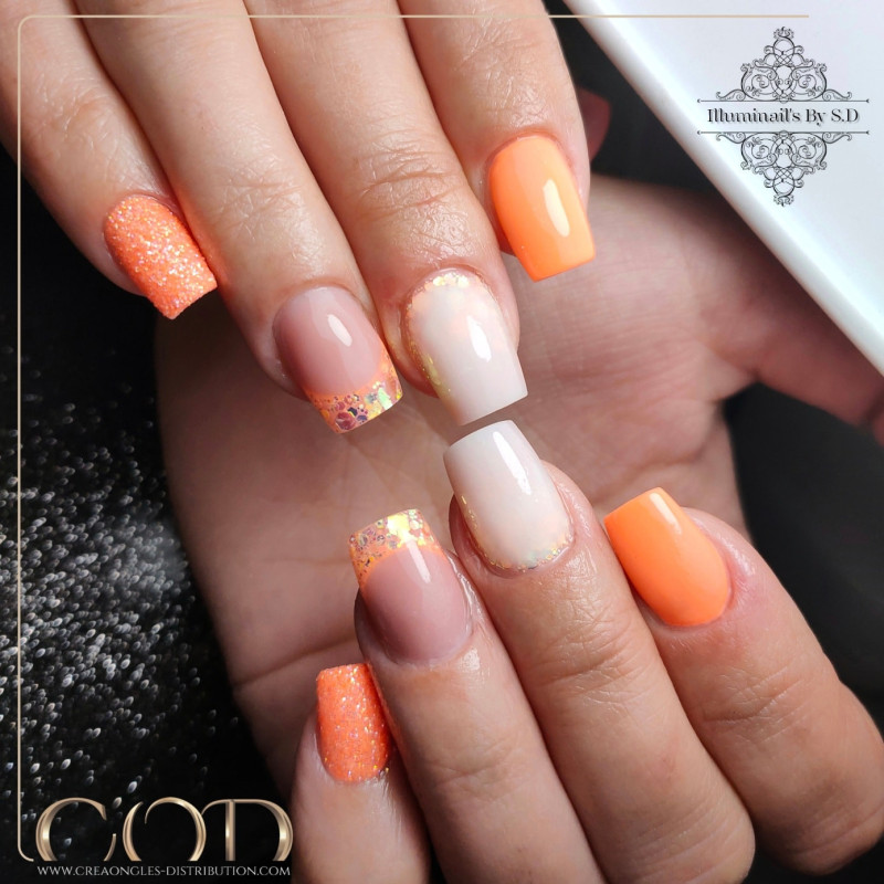 Square fait avec le Gel couleur Oasis