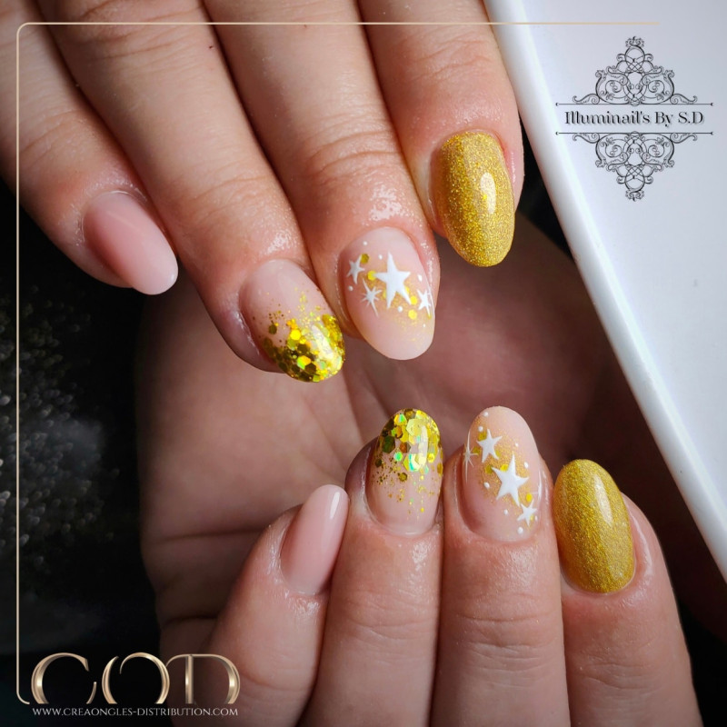 Rounded fait avec le Paillettes Holofine 11