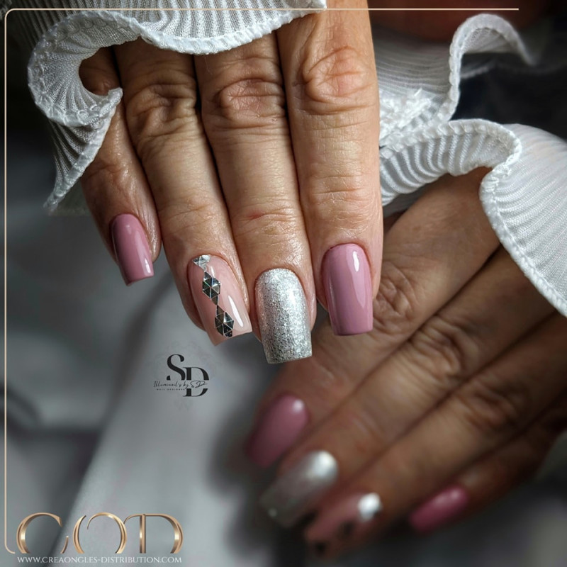Square fait avec le Paillettes Triangle Diamond