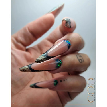 Stiletto fait avec le Mix Shadow
