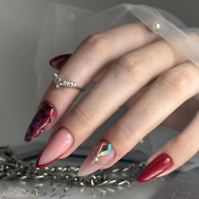 Almond fait avec l'Effet Glitter 24