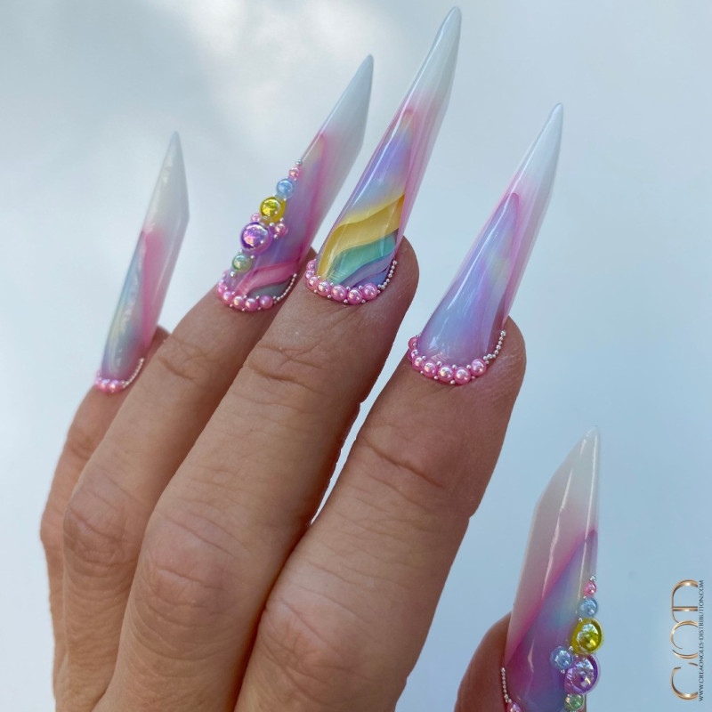 Nail art fait avec l'Acrygel Color pastel Blue