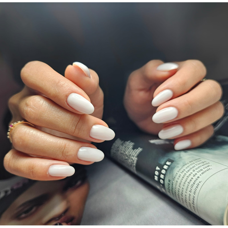 Almond fait avec le Pro Liquid Gel Luminous