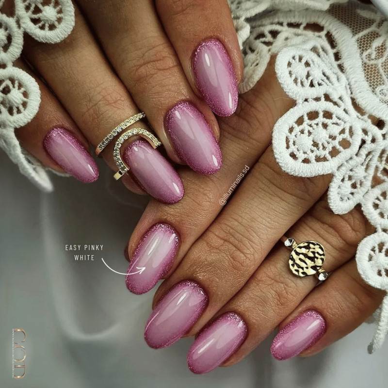Pose effet contouring avec le Easy Pinky White