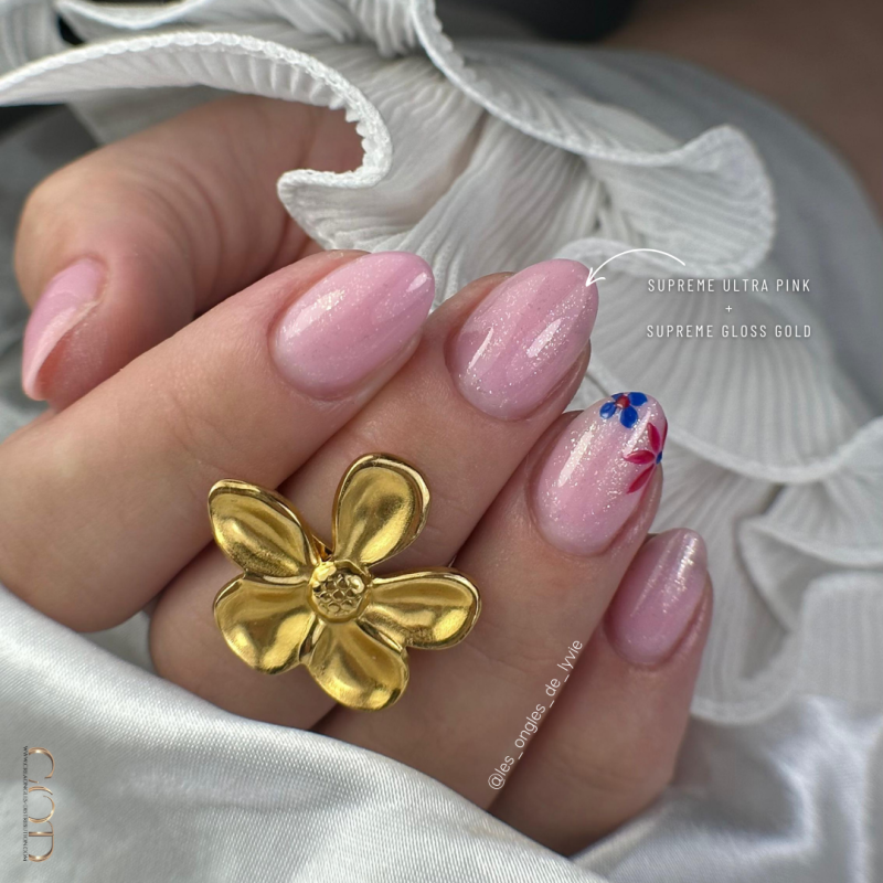 Pose en renfort avec le Supreme Ultra Pink et la Supreme Gloss Gold