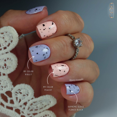 Pose d'ongles avec le vsp violet, un lila pastel et le peachy, un pêche pastel de la collection Sweet macaron