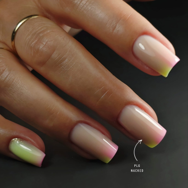 Square fait avec le Pro Liquid Gel Nacked