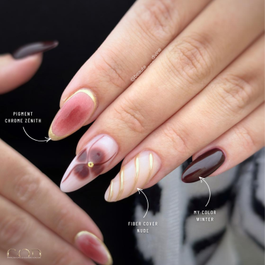 Pose en amande avec le My Color Winter, Brown Sugar et le Fiber Cover Nude