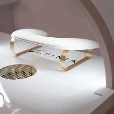 Repose Main Afinia Luna image de couverture