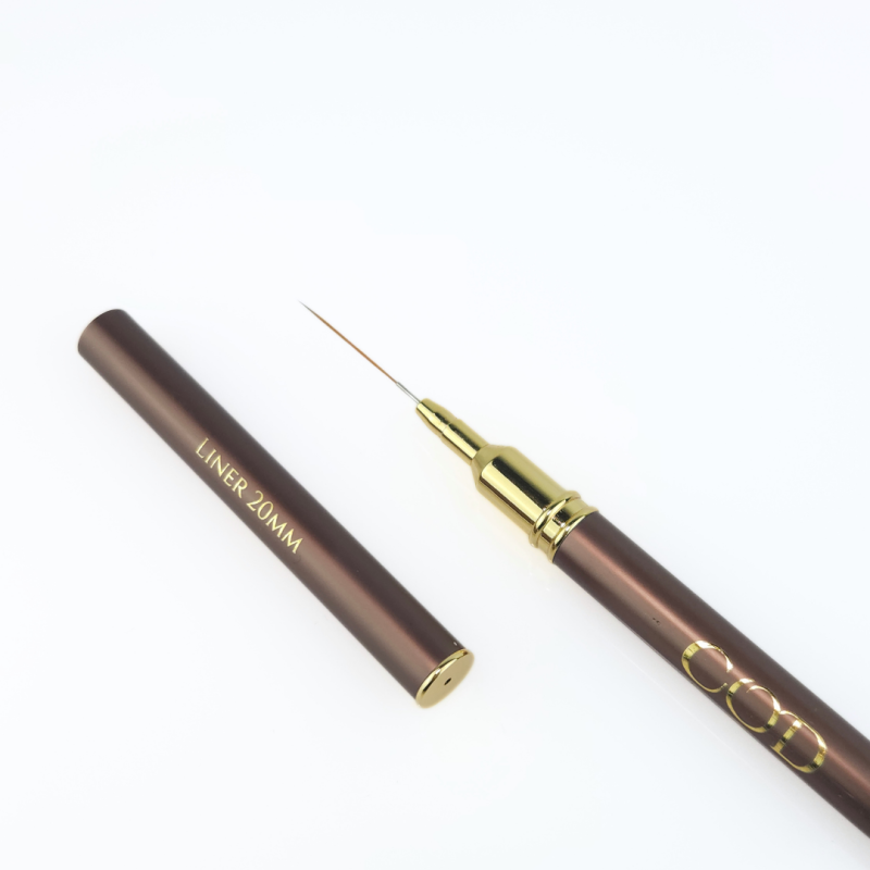 Zoom sur pointe du Pinceau liner 20mm