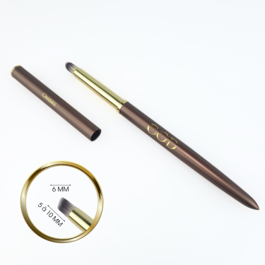 Pinceau Ombre de loin et zoom sur la pointe