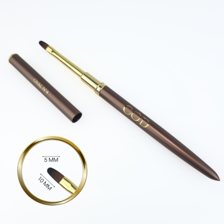 Pinceau Oval N°4 en entier + zoom sur pointe