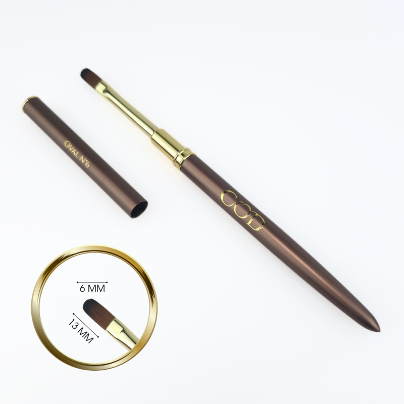 Pinceau Oval N°6 en entier + zoom sur pointe