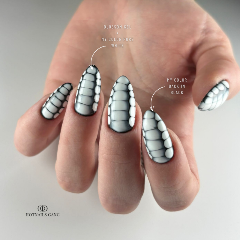 Pose en amandes avec le My Color Pure White et le Blossom Gel