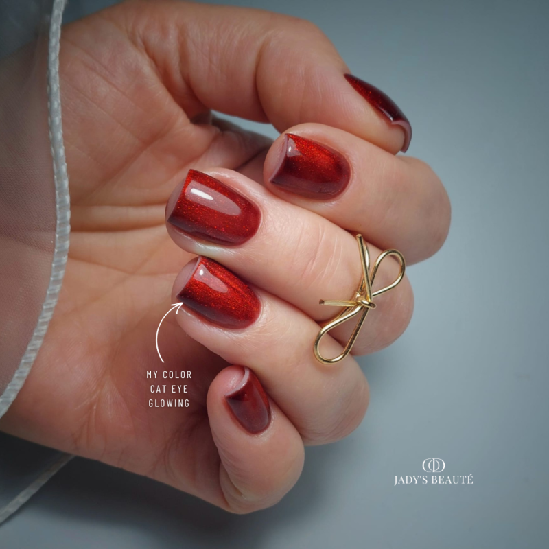 Pose carrée avec le My Color Cat Eye Glowing