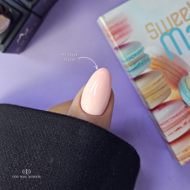 Ongle en amande avec le My Color Peachy