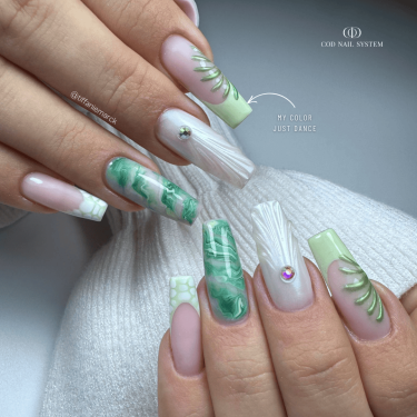 Pose coffin avec le My Color Just Dance