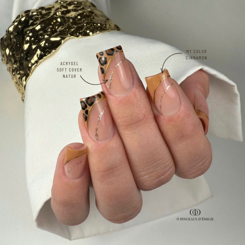 Pose carrée avec le My Color Cinnamon