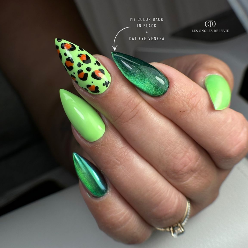 Pose stiletto avec le My Color Cat Eye Venera