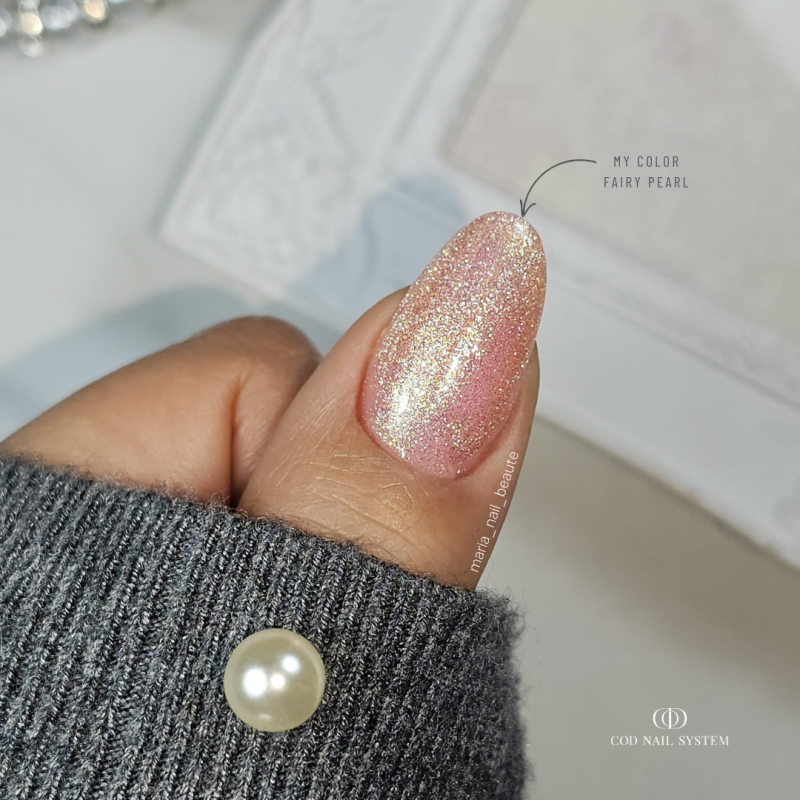 Pose d'ongles en amandes avec le My Color Fairy Pearl