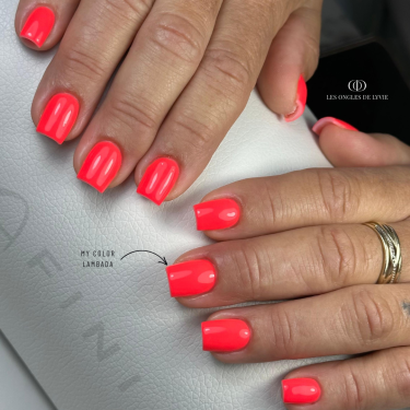 Pose d'ongles carrée avec le My Color Lambada