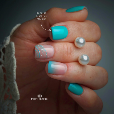 Pose d'ongles carrée avec le My Color Gangsta's Paradise, vert turquoise