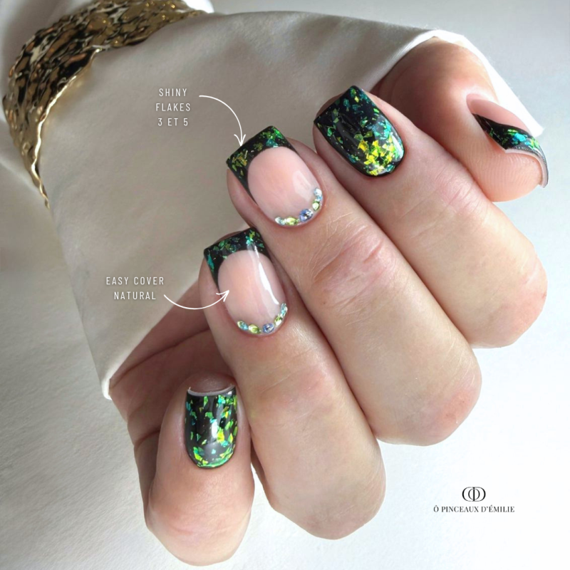 Pose carrée avec les paillettes Shiny Flakes 3 et 5