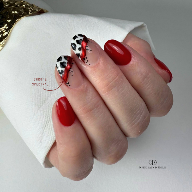 Pose ovale avec le Chrome Spectral