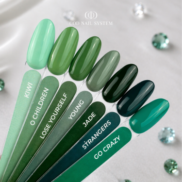 nuancier vernis semi permanent vert COD Nail System