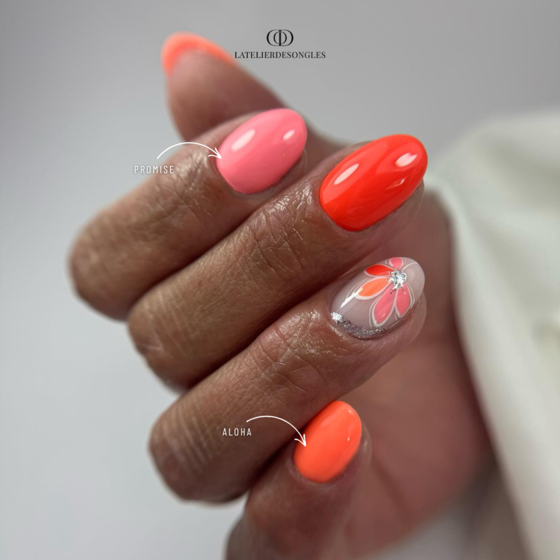 pose ongles couleur orange