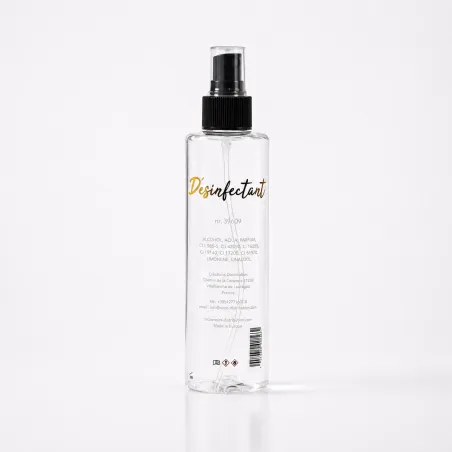 désinfectant pour les mains et les outils