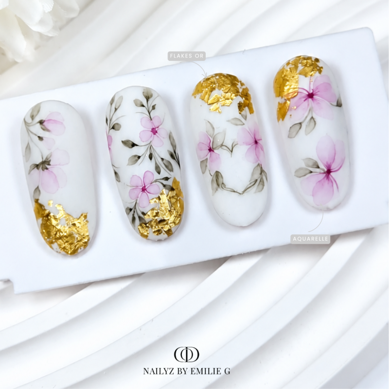 Nail Art aquarelle et feuille d'or