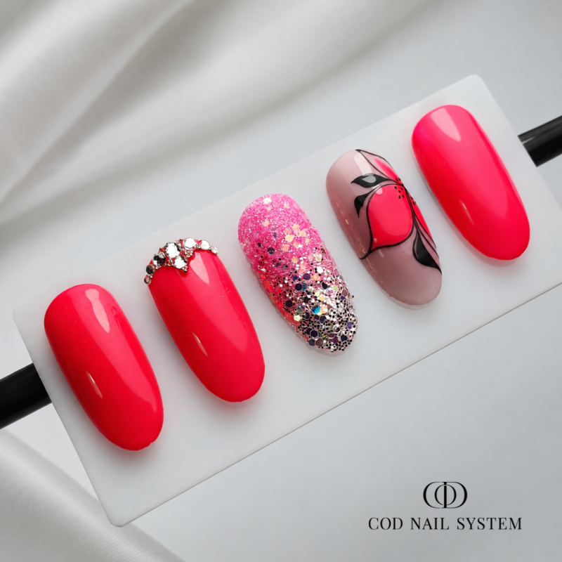 idée nail art incrustation de paillete