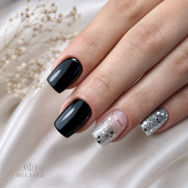 pose ongle noir et argent