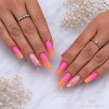 ongles coffin dégradé rose et orange néon