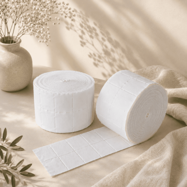 carré de coton pour l'utilisation en manucure