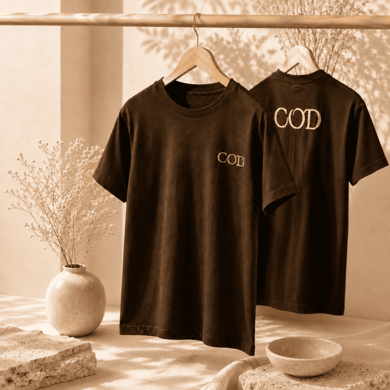 t-shirt marron over size logoté COD Nail System