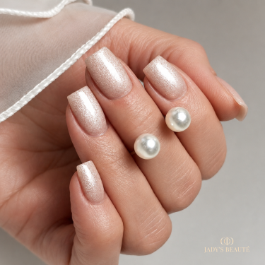 idée pose cat eye nude