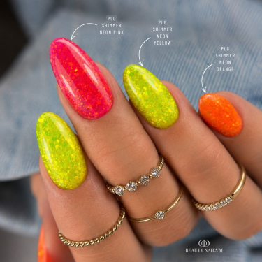 Pose d'ongles en amandes avec le PLG Shimmer Neon Orange, Pink et Yellow