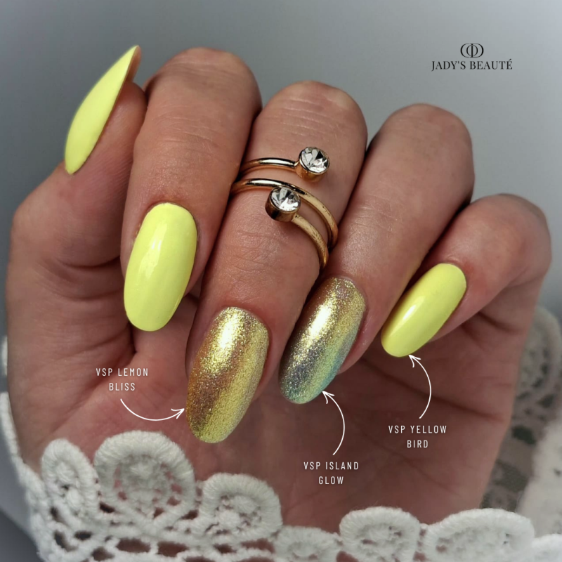 Pose en amandes avec le vernis semi permanent Yellow Bird jaune pastel néon